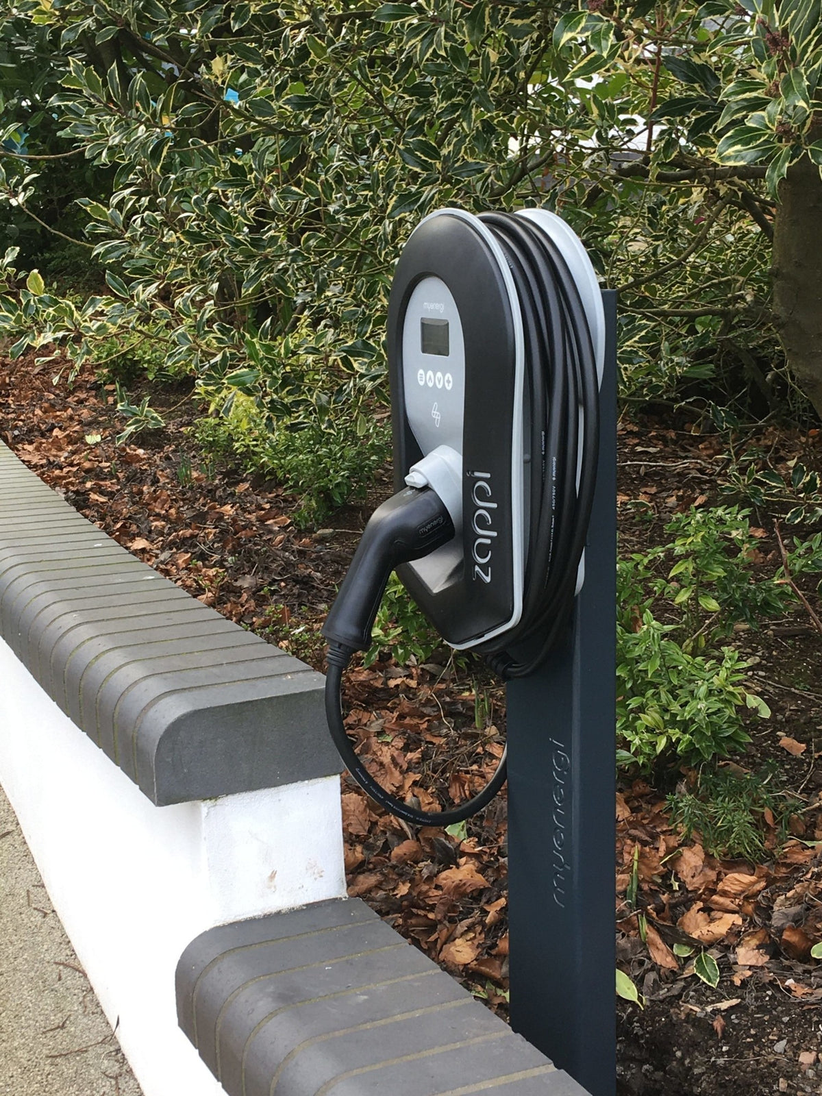 Myenergi anthracite aluminium mounting pole for zappi - view 9