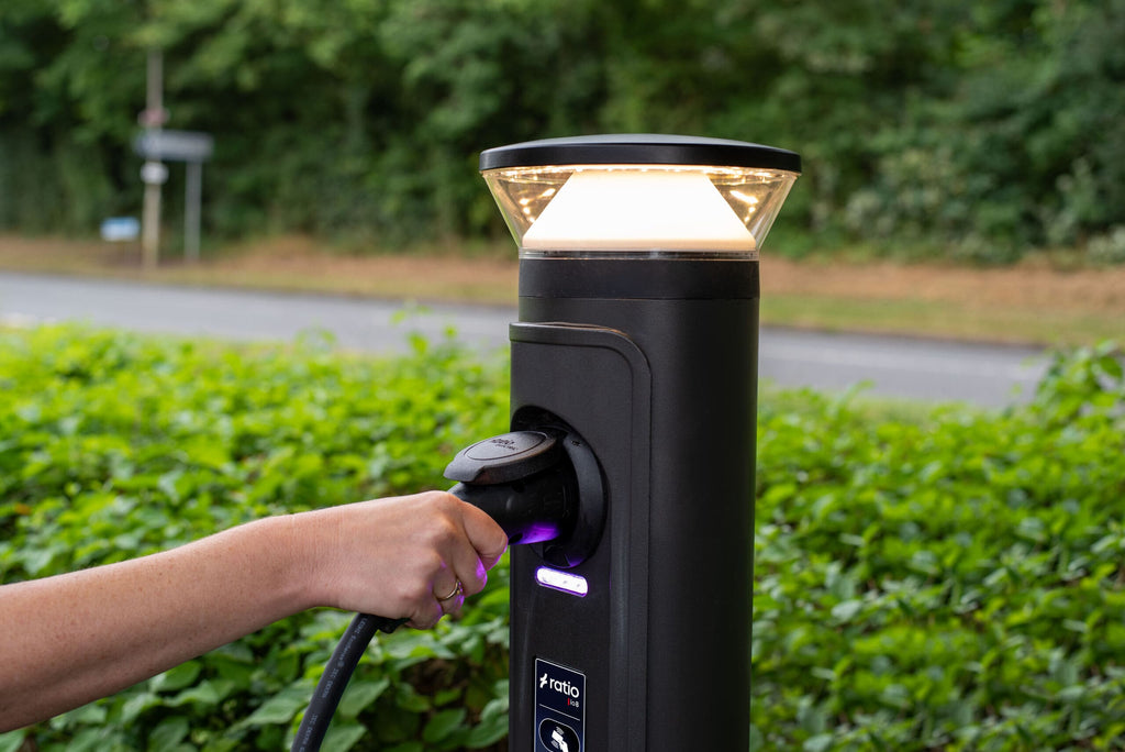 Ratio io8 | Amenity EV Charging Post | 7.4kW / 22kW | 360 Lighting