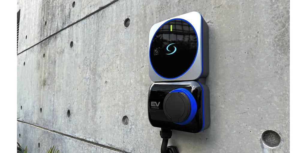 Salus EV7UK | 7kW Type 2 Slimline | Untethered Socket