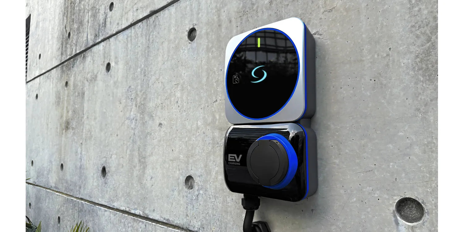 Salus EV7UK | 7kW Type 2 Slimline | Untethered Socket